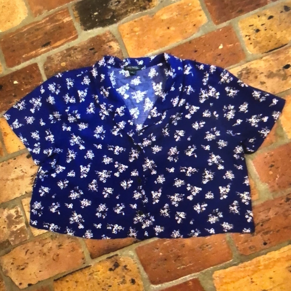 Wild Fable Blue Floral Button Down Shirt